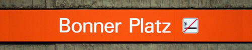 Stationsschild Bonner Platz Stationsschild Bonner Platz